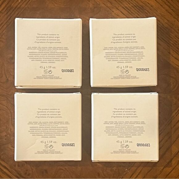 Molton Brown Ivory Soap Bars (Set of 4) - Picture 6 of 6